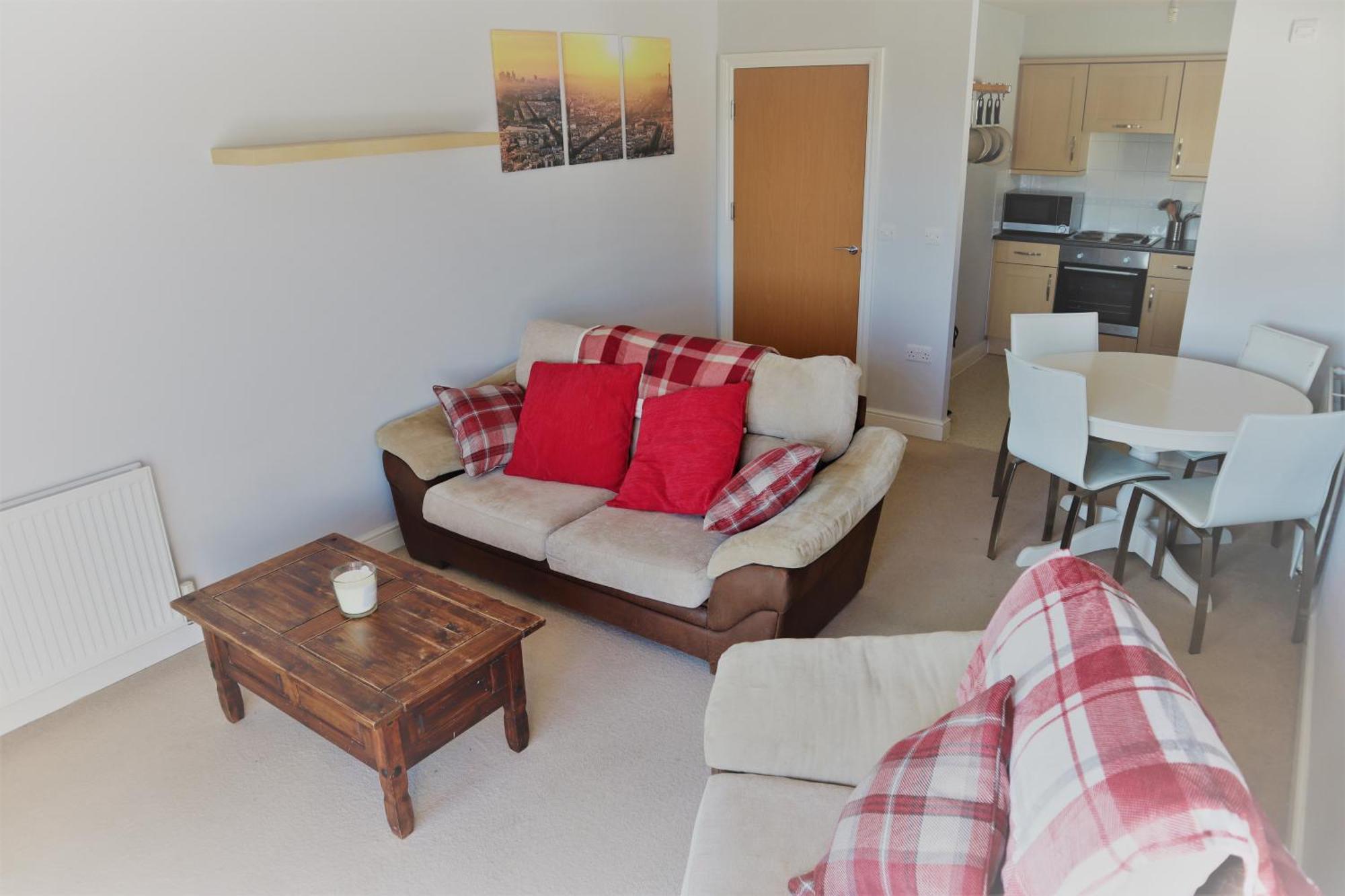 Ferienwohnung 2Br Apt In Crawley W Parking - Near Gatwick Exterior foto